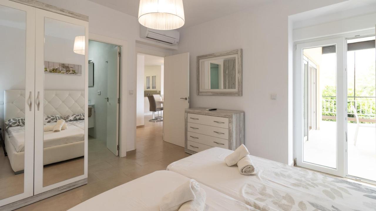 Modern 2 Bedroom Apartment 100 M From The Beach Jávea Eksteriør billede