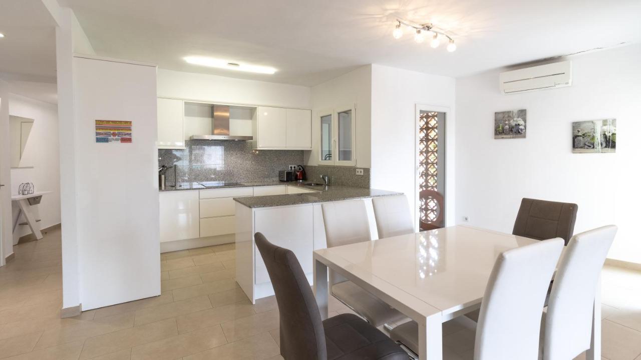 Modern 2 Bedroom Apartment 100 M From The Beach Jávea Eksteriør billede